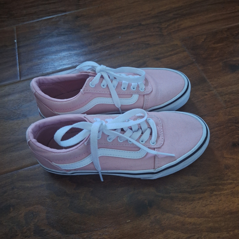 Vans Women's Pink Sneakers